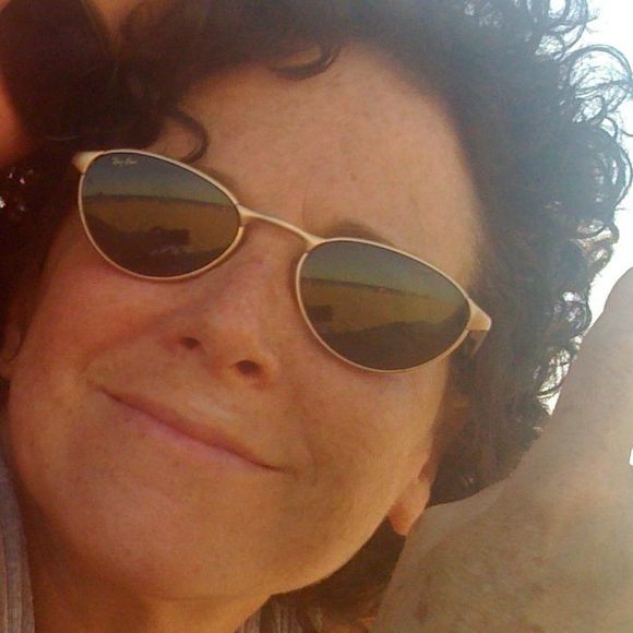 Meet your Posher, Wanda - Picture 1 of 1